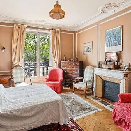 Apartment Haussmannien Paris